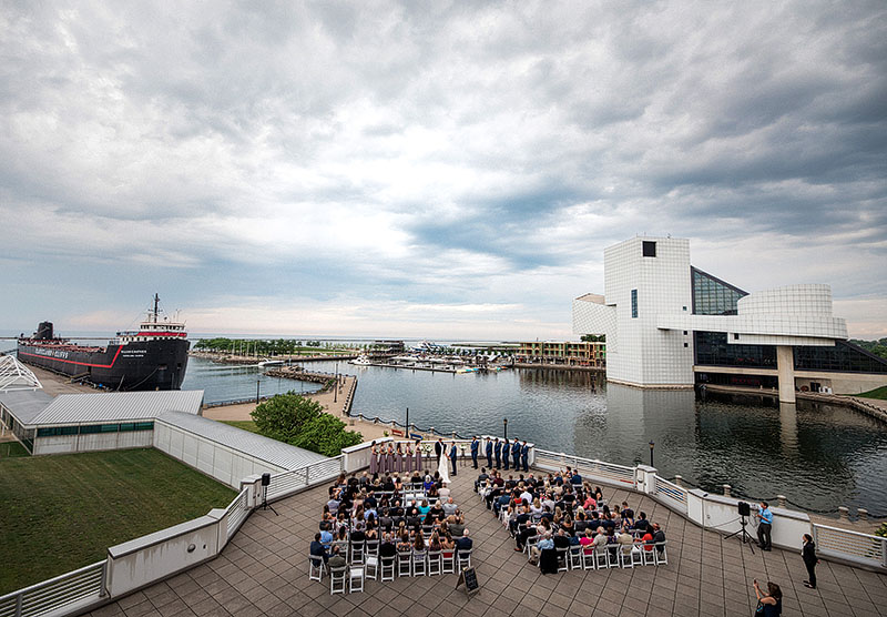 great-lakes-science-center-wedding-scott-shaw-photography-23